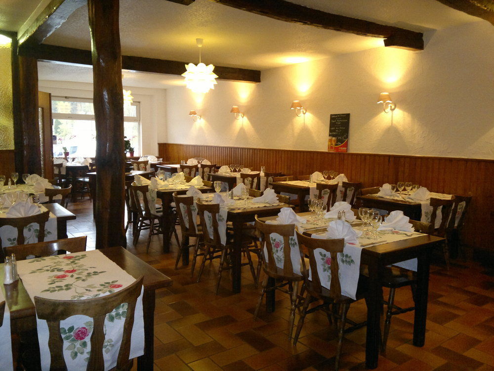 Hotel Logis Le Franco Belge Monthermé Zewnętrze zdjęcie