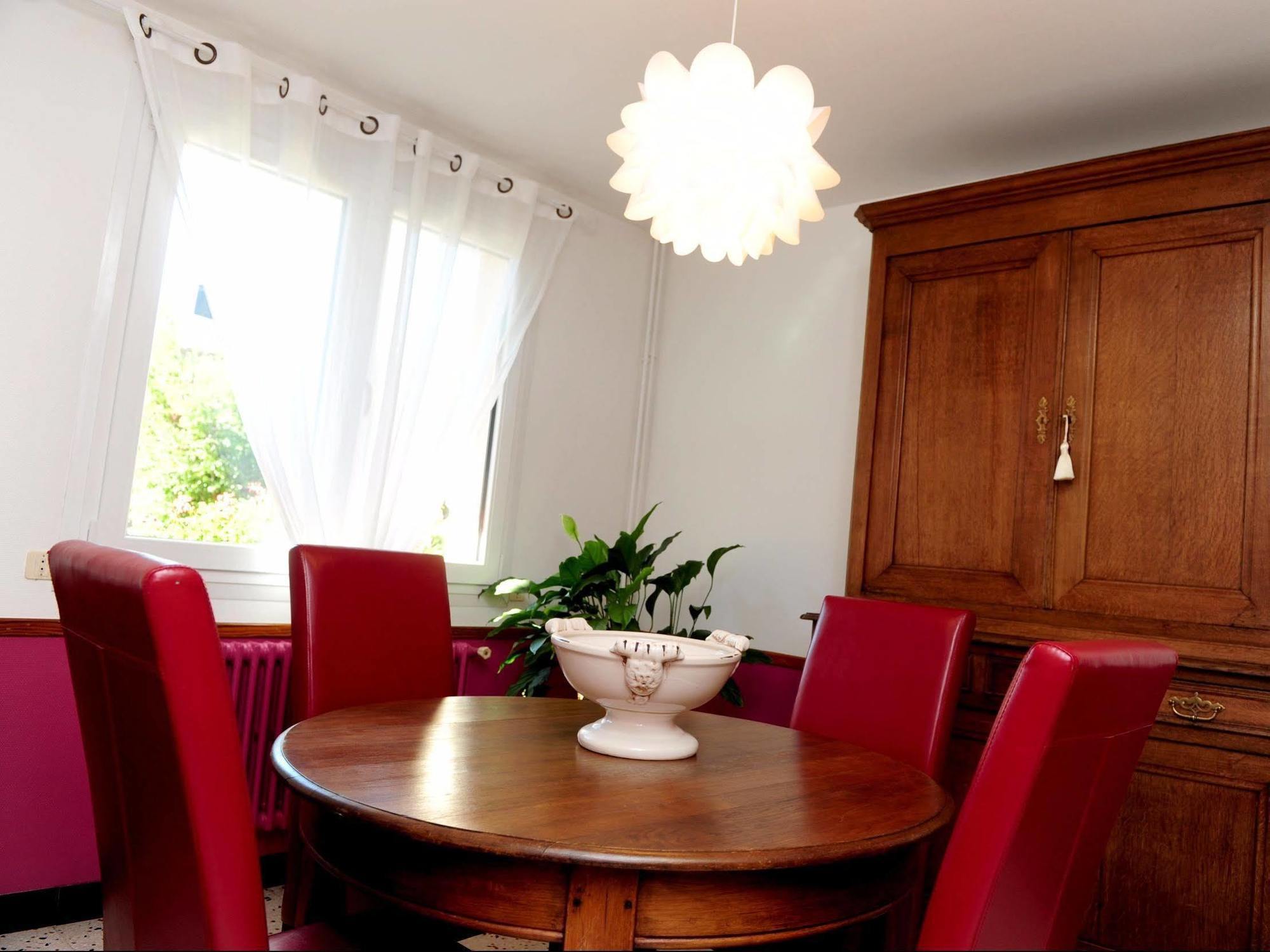 Hotel Logis Le Franco Belge Monthermé Zewnętrze zdjęcie