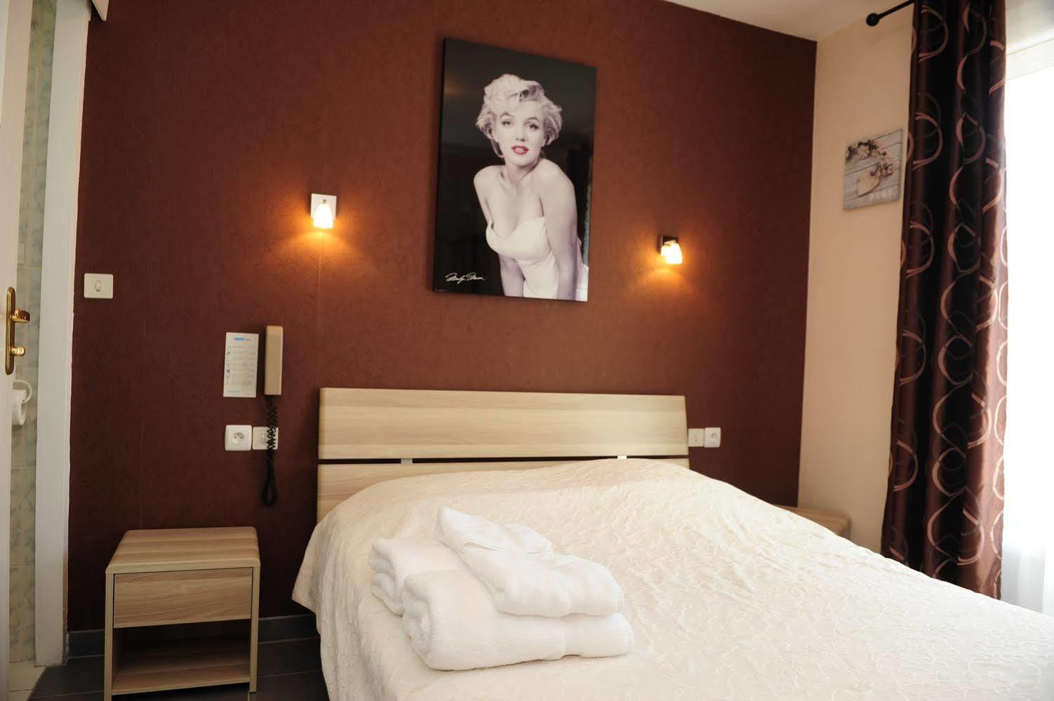 Hotel Logis Le Franco Belge Monthermé Zewnętrze zdjęcie